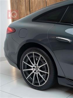 مێرسێدس بێنز EQS